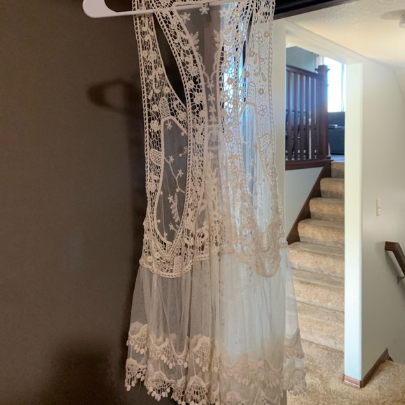 Lace Tank - Picture 2 of 3